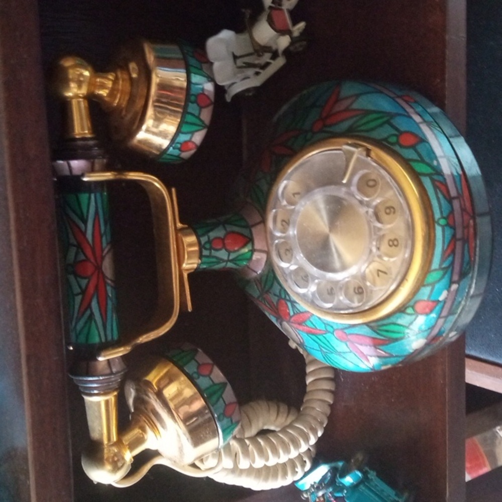 Vintage 60s rotary dial phone (. Works )